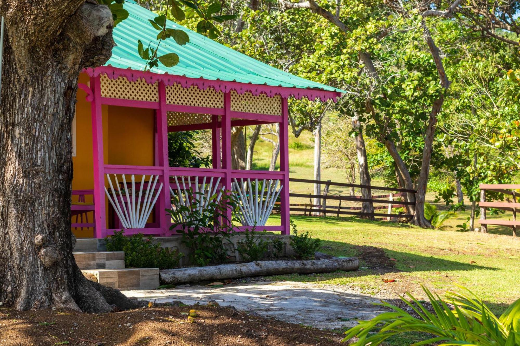 Strawberry Fields Together Robins Bay Exterior foto